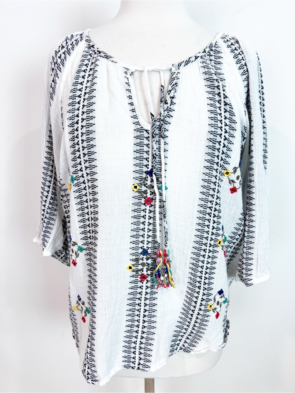 LOVESTITCH WHITE EMBROIDERED BOHO 3/4 SLEEVE BLOUSE MIRROR DISCS SZ LARGE